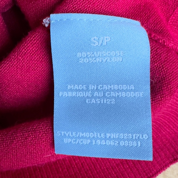 Pink Turtle Neck - Picture 3 of 3